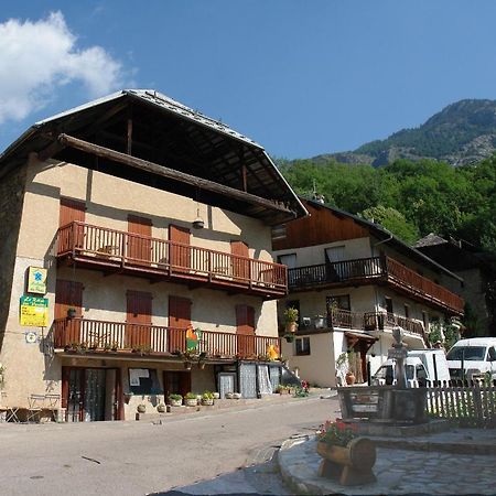 Le Relais Des Vaudois Hotel Freissinieres Zewnętrze zdjęcie