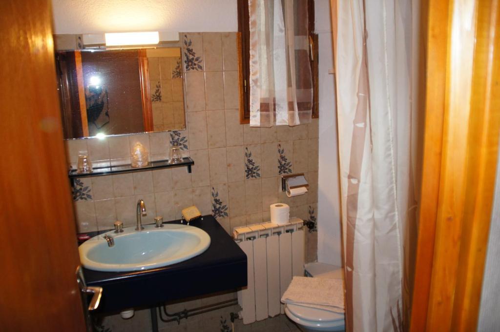 Le Relais Des Vaudois Hotel Freissinieres Pokój zdjęcie